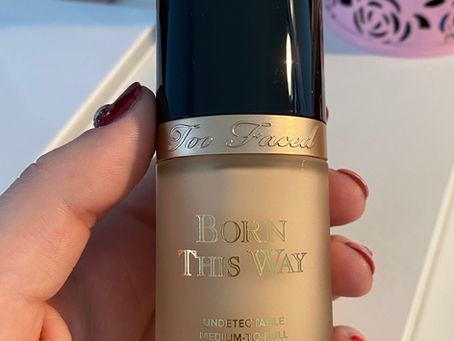 Fond de teint Born This Way de Too Faced