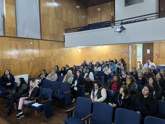 Hospital de Temuco realizó jornada de capacitación interdisciplinaria en Cuidados Paliativos para voluntariado de Acompañamiento Espiritual