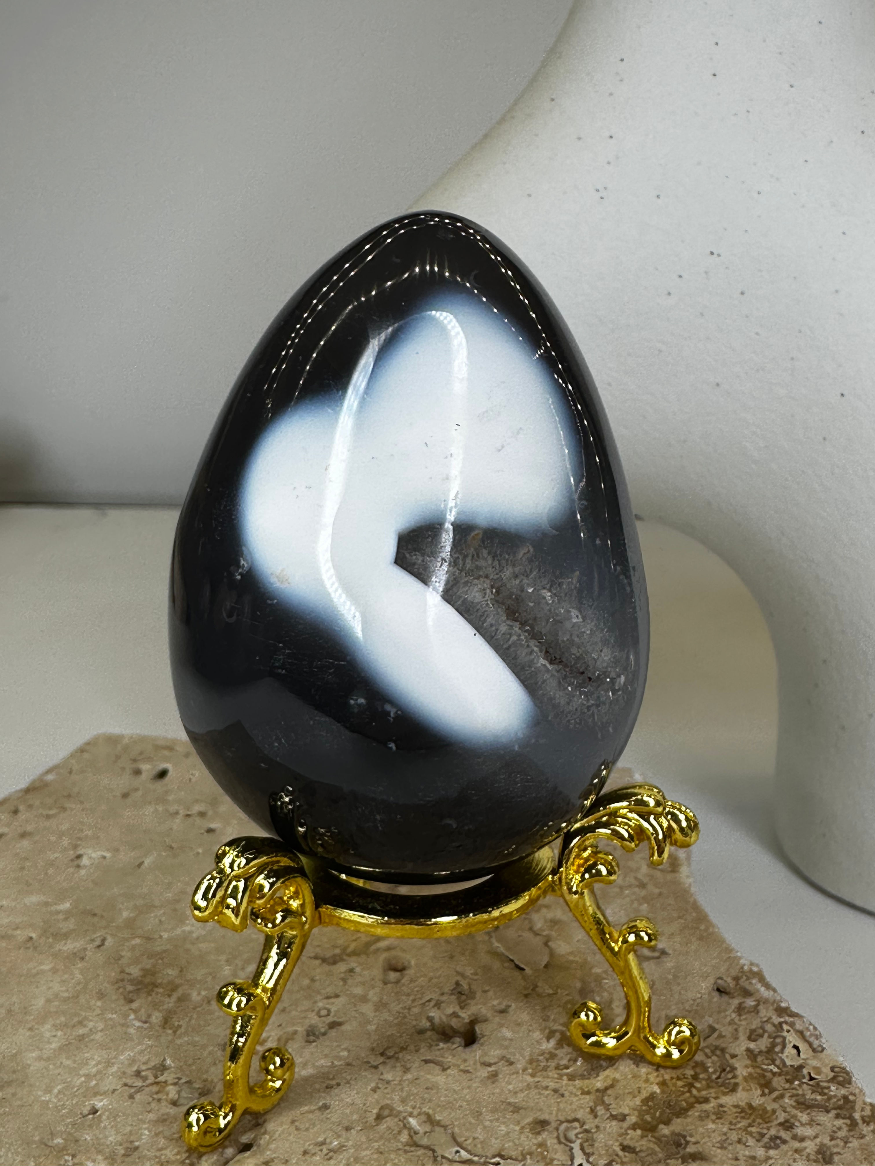 Orca agate egg