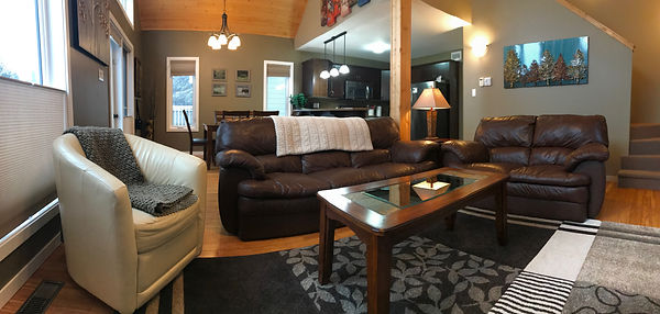 Clear Lake Manitoba Cabin Rentals - Cabin 1 Living Room 1