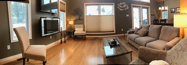 Clear Lake Cabin Rentals - Cabin 6 Living room 2