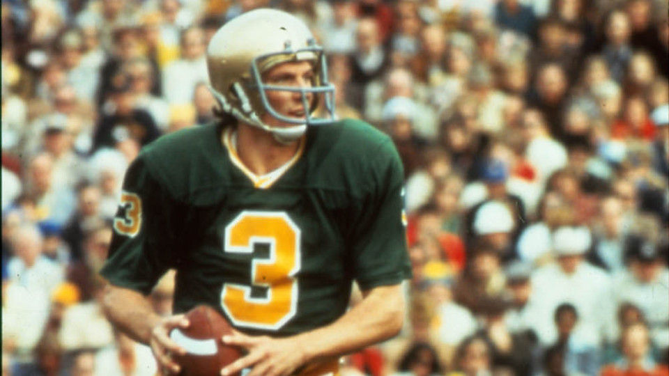 📸 Credit: https://fightingirish.com/sunday-brunch-greatest-moments-in-notre-dame-stadium-history/