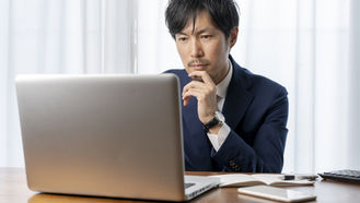 残クレアルファードと経営視点