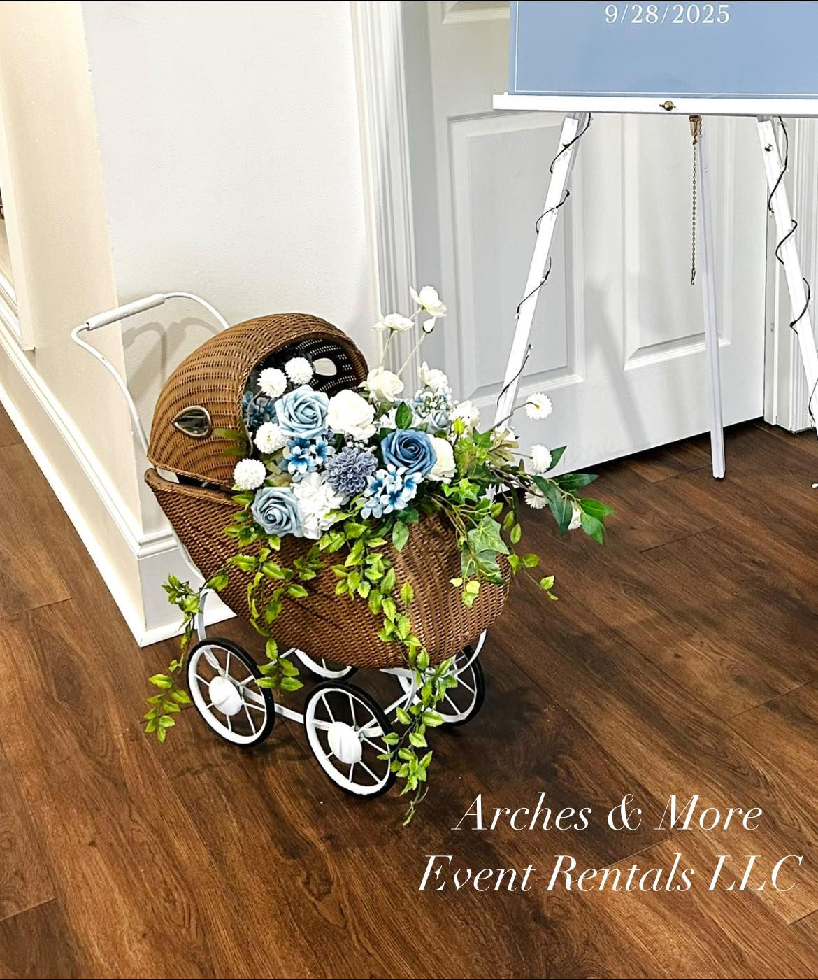 Vintage carriage with floral options