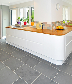 pexels-pixabay-280232 (1)_edited_edited.