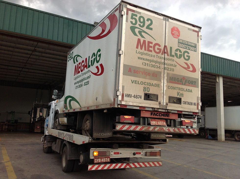 Guincho_Pesados_BH_-_Socorro_Caminhão_Baú_para_Empresas_de_Logistica