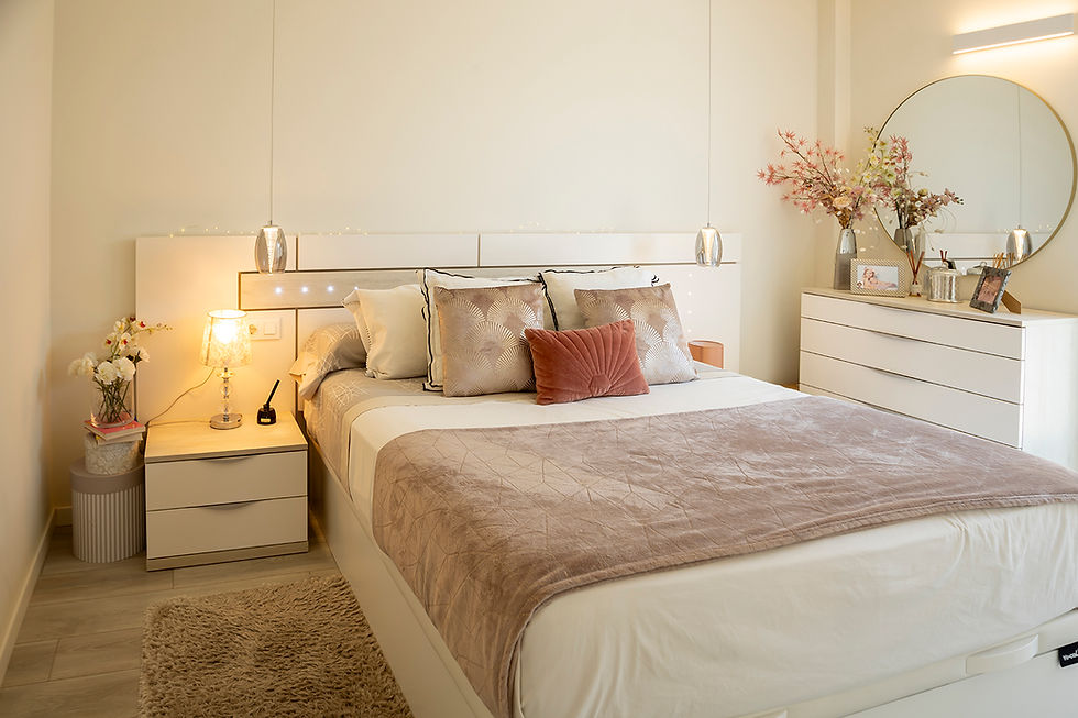 fotografia-inmobiliaria-piso-reforma-poblenou-habitacion-cama-principal