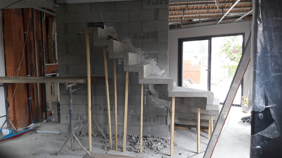 Escalier moderne (Muret)