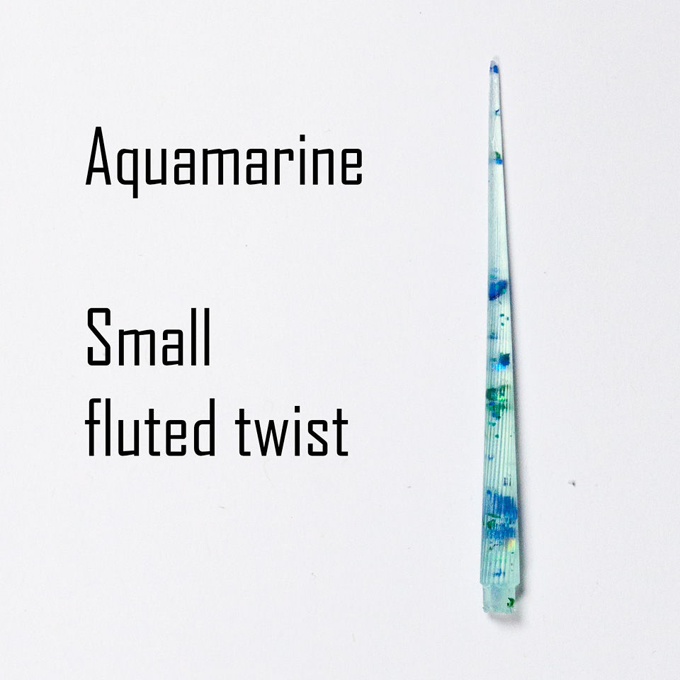 Thumbnail: Small - fluted twist