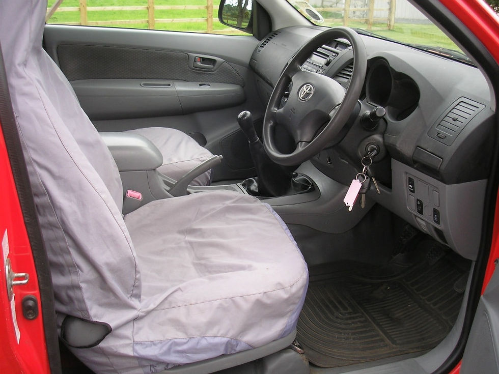 Thumbnail: TOYOTA Hilux (2005)