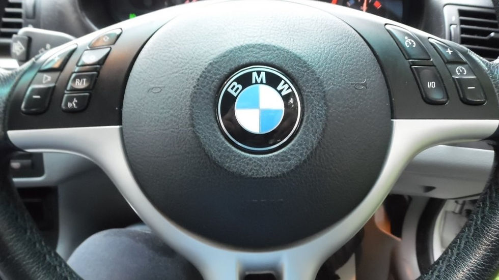 Thumbnail: BMW 318i (2001)