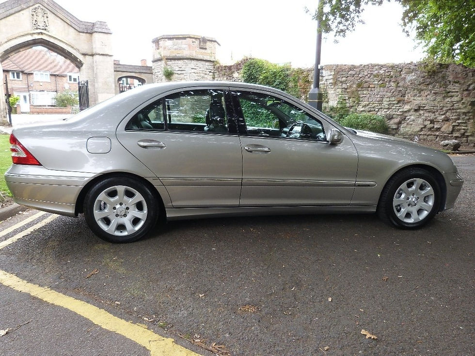 Thumbnail: MERCEDES BENZ C220 (2007)