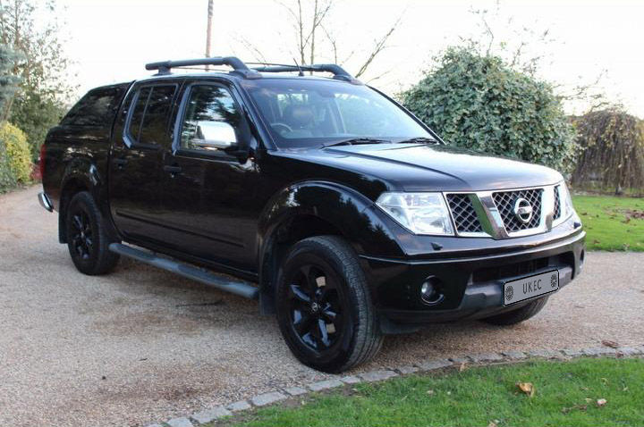 NISSAN Navara (2009)