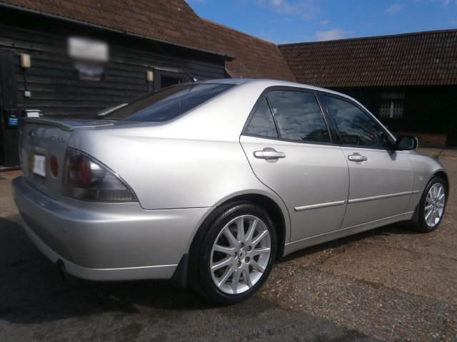 Thumbnail: LEXUS IS200 (2005)