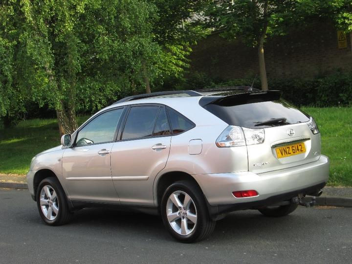 Thumbnail: LEXUS RX350 (2007)