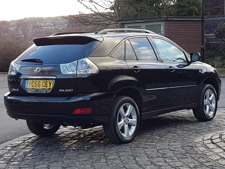 Thumbnail: LEXUS RX350 (2006)