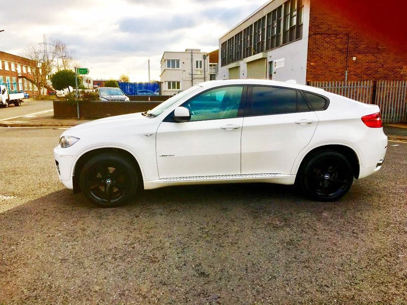 Thumbnail: BMW X6 (2008)