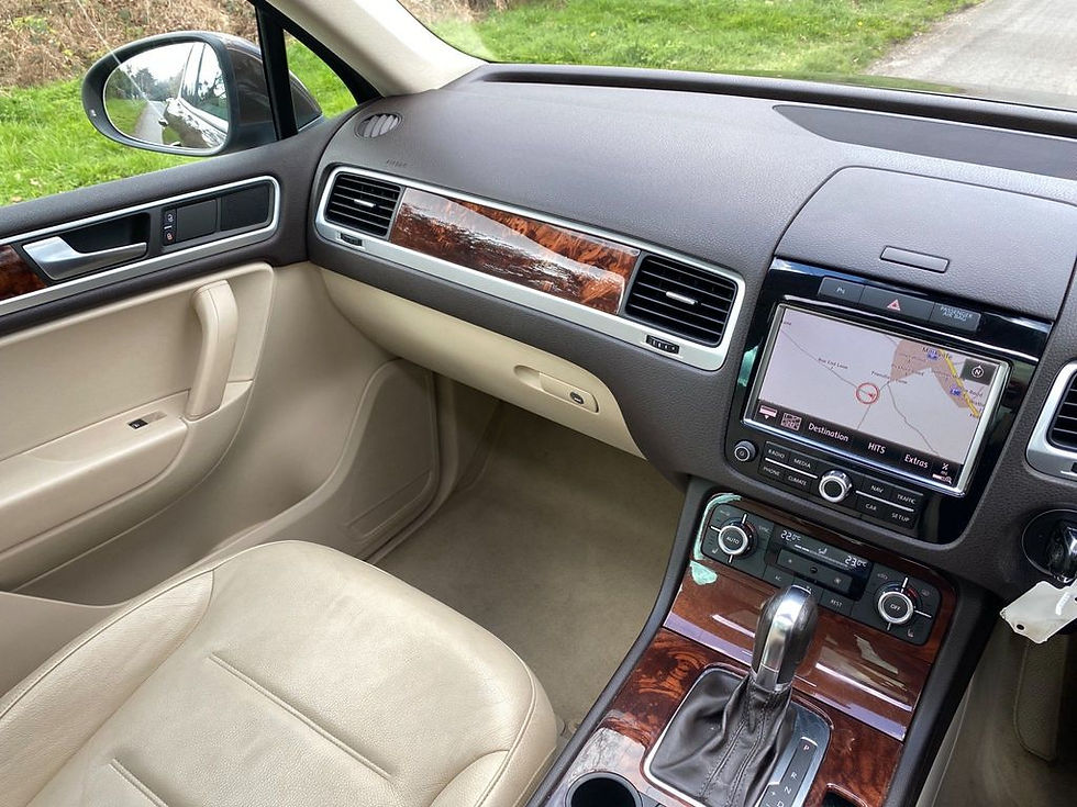 Thumbnail: VOLKSWAGEN Touareg (2011)