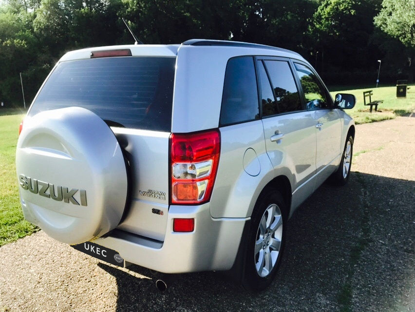 Thumbnail: SUZUKI Grand Vitara (2010)