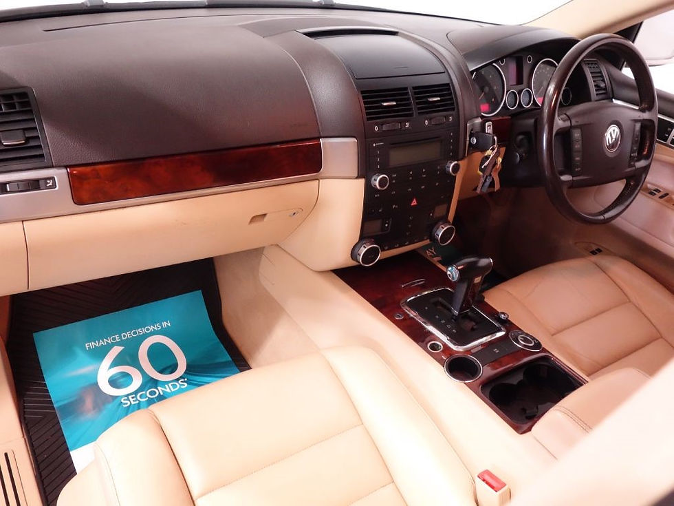 Thumbnail: VOLKSWAGEN Touareg (2004)