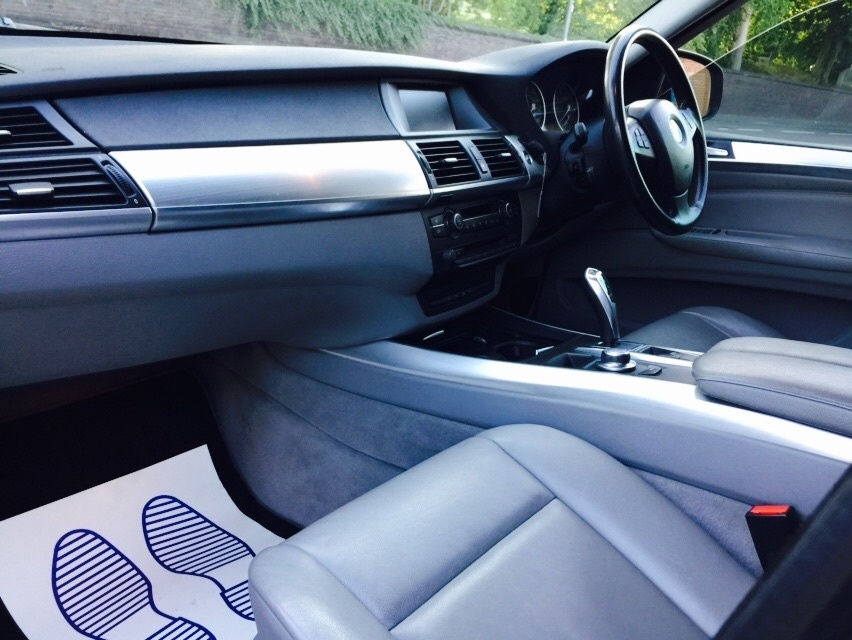 Thumbnail: BMW X5 (2007)