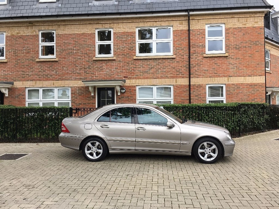 Thumbnail: MERCEDES BENZ C220 (2006)