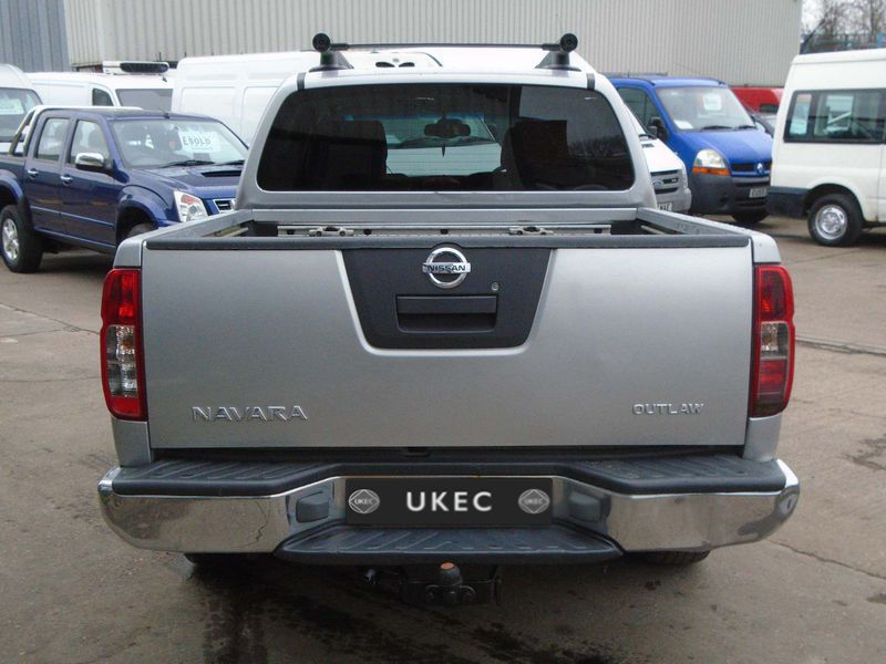 Thumbnail: NISSAN Navara (2005)