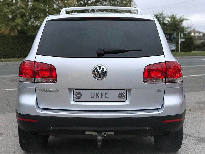 Thumbnail: VOLKSWAGEN Touareg (2006)