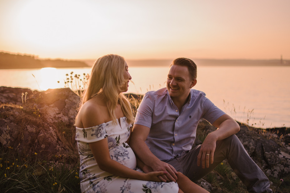 sunset-couples-maternity-session.jpg