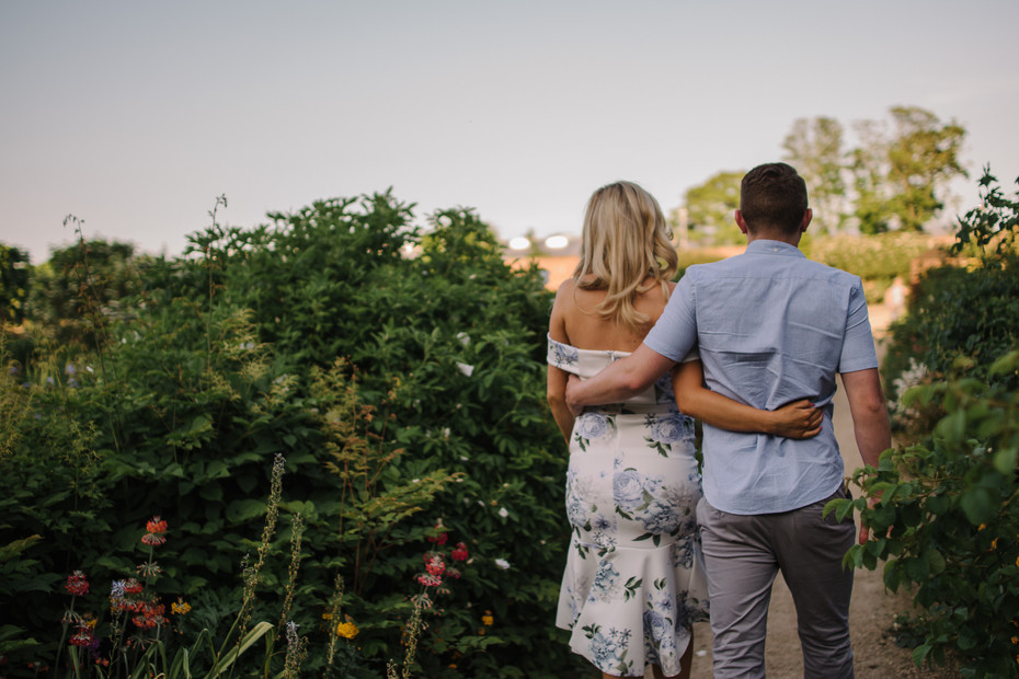 maternity-couple-session-walled-garden.jpg