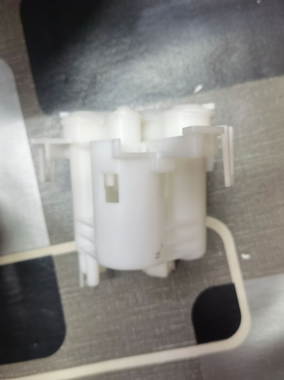 Thumbnail: TOYOTA MARK X FUEL FILTER ASSY 23300-31140