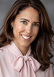 Meredith Oppenheim 2026 Headshot.jpg