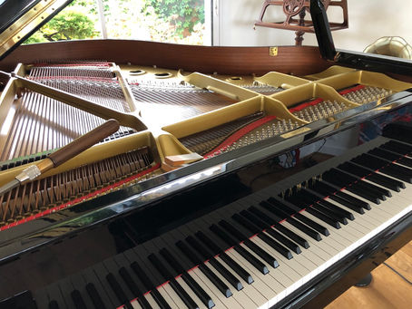 Piano 1/4 queue Yamaha modèle G2