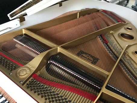 Piano Yamaha 1/2 queue G2