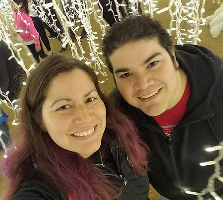 Picture of Jonathan and Brittany Sandate together at a Christmas Lights event