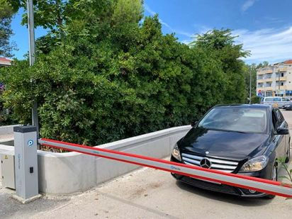 Thumbnail: Smart Parking Gate 3m