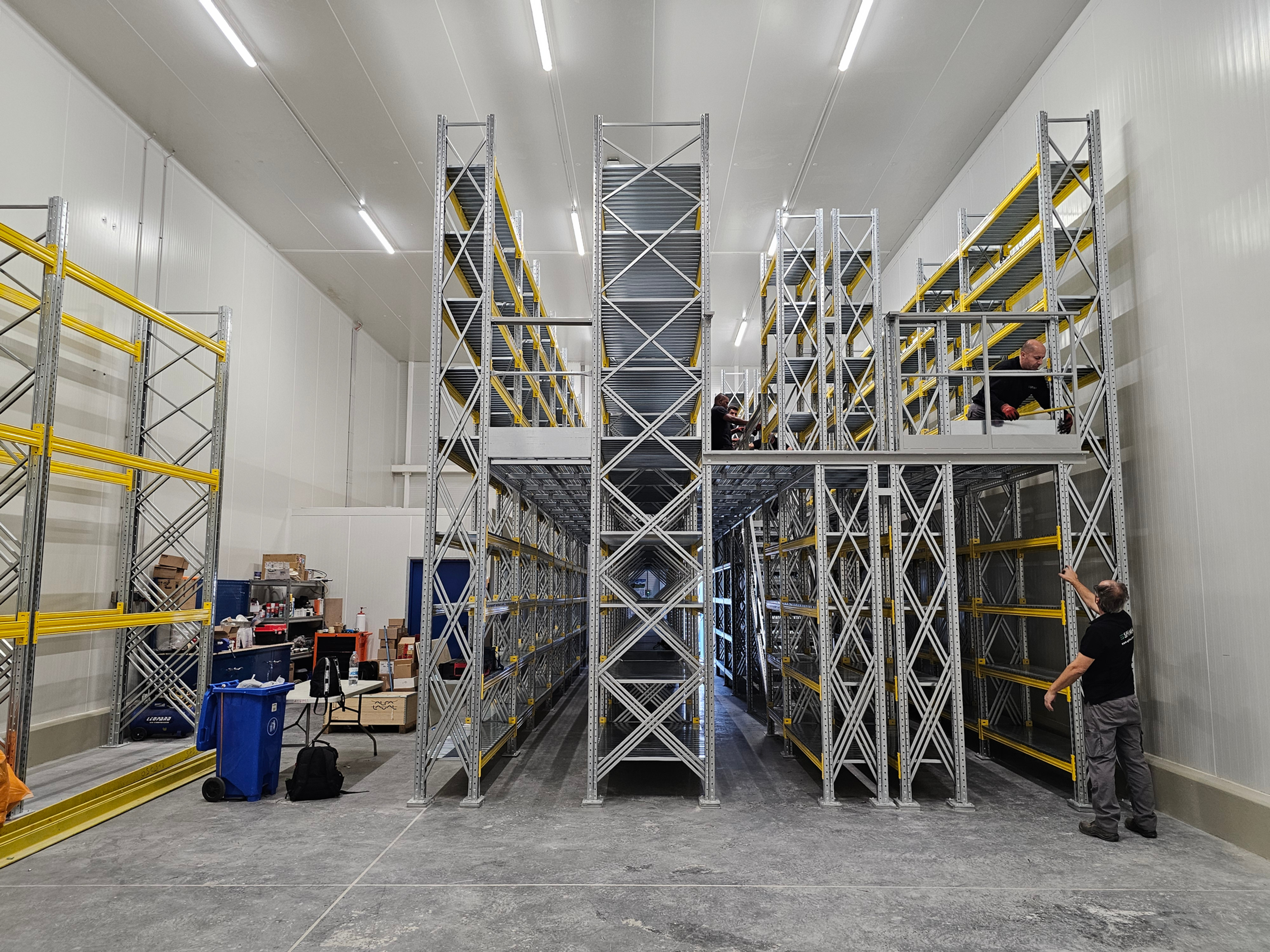Warehouse Fill Rate Racking Multi-tier system on racking