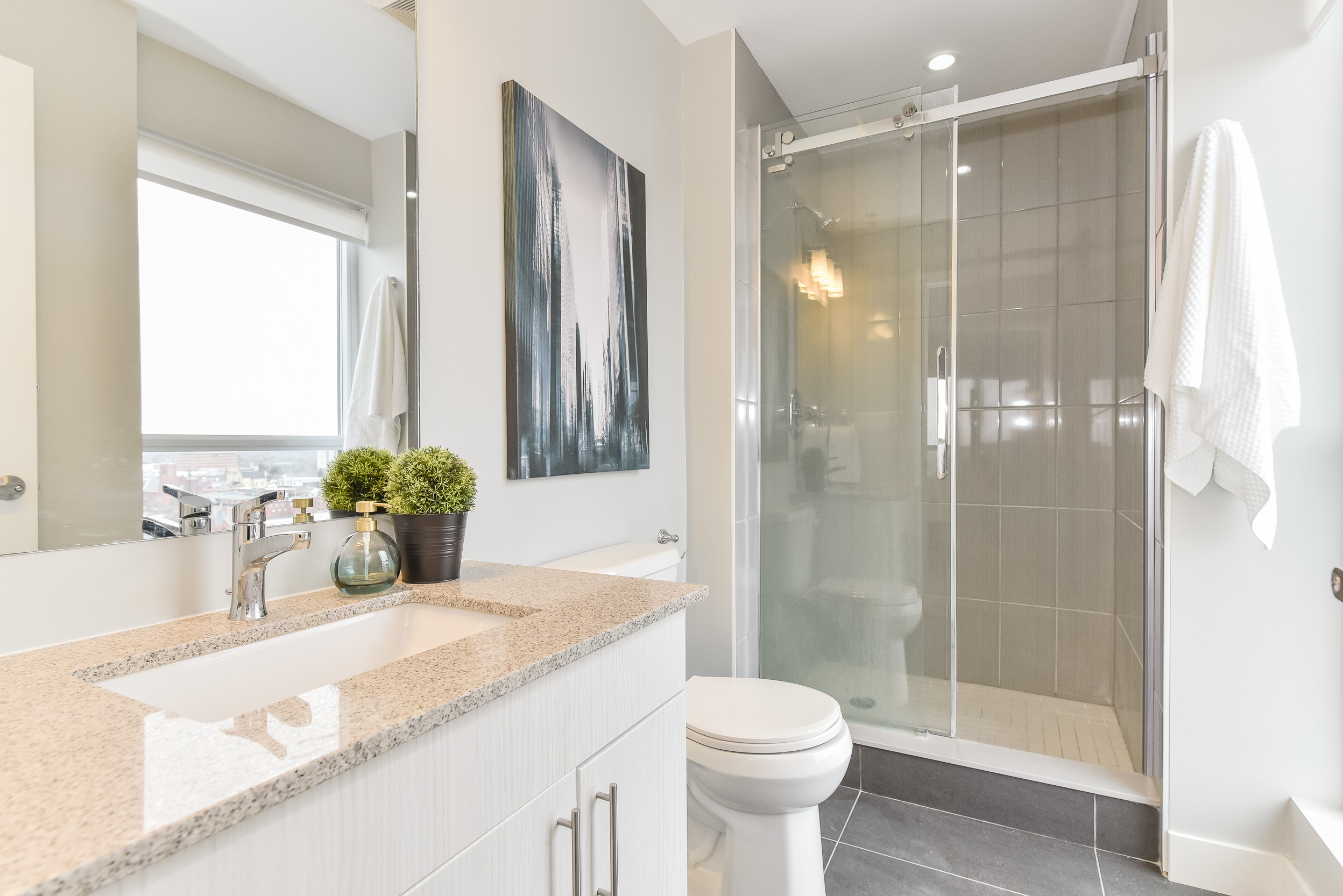 Condo Bathroom | 1 Victoria
