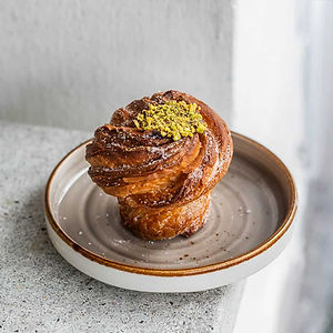 Pistachio cruffin roll