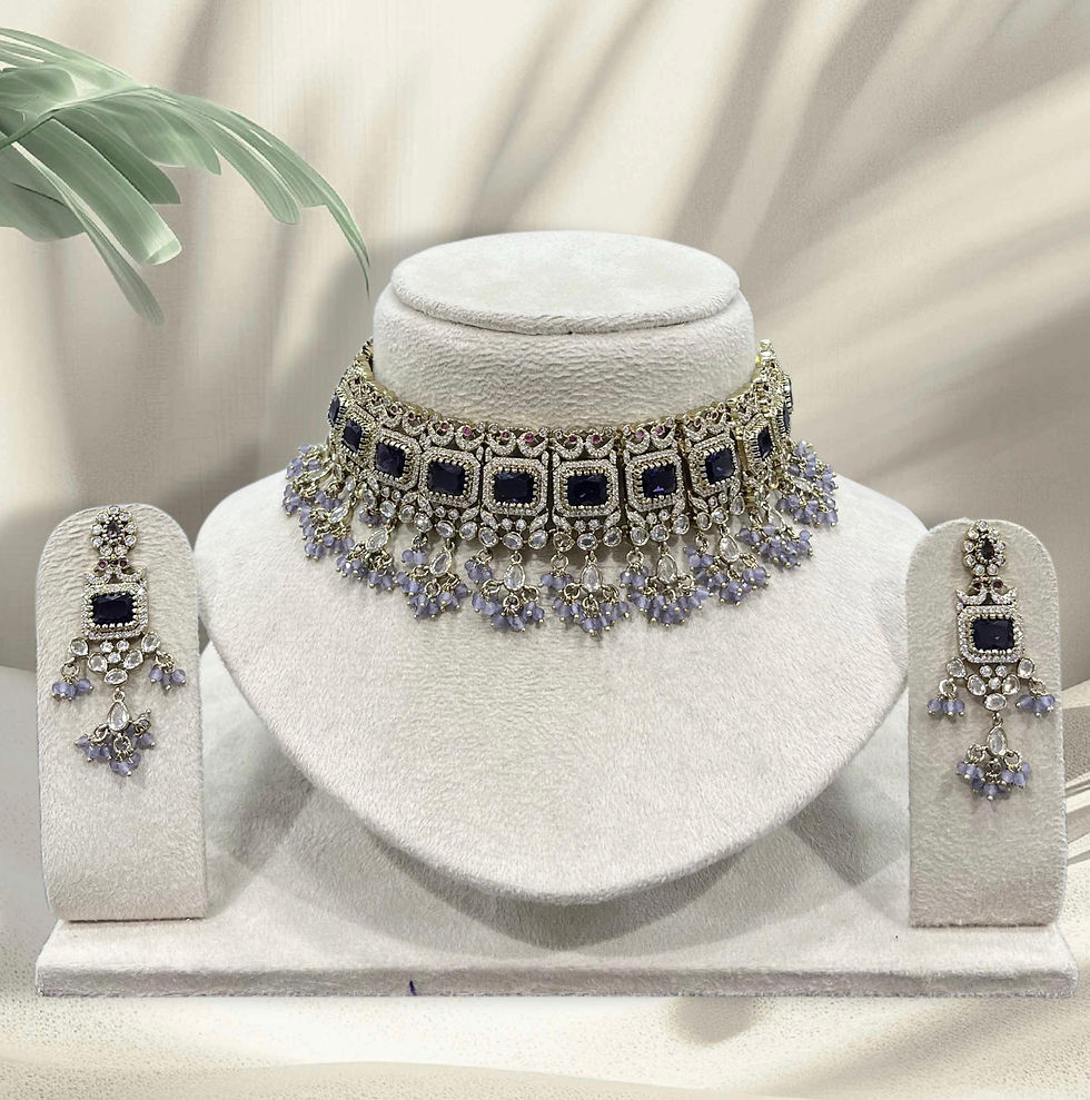 Thumbnail: Maisonette choker 