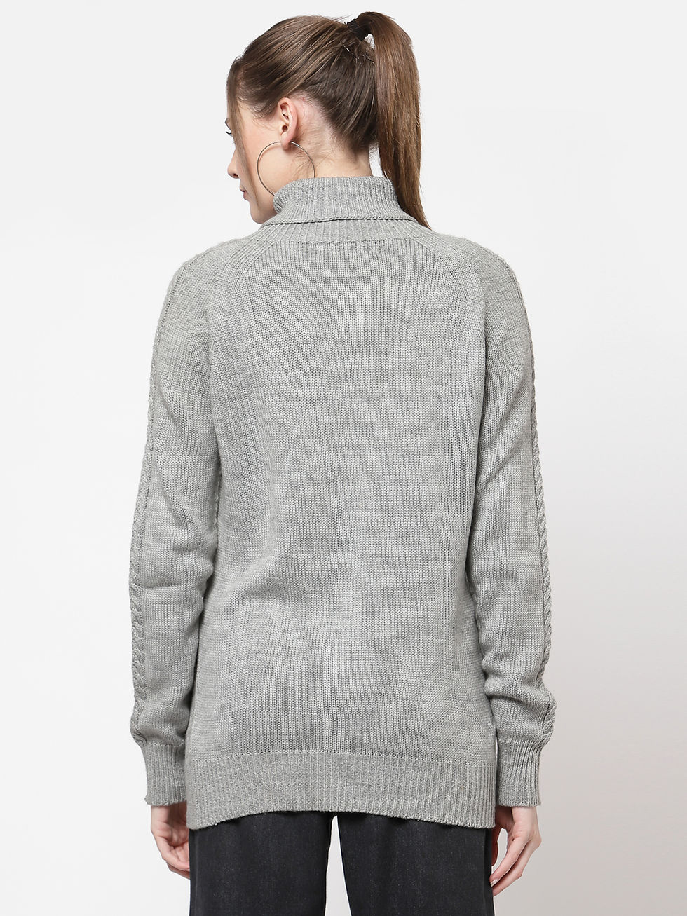 Thumbnail: 513 Women's Cable Knitted Grey Sweater