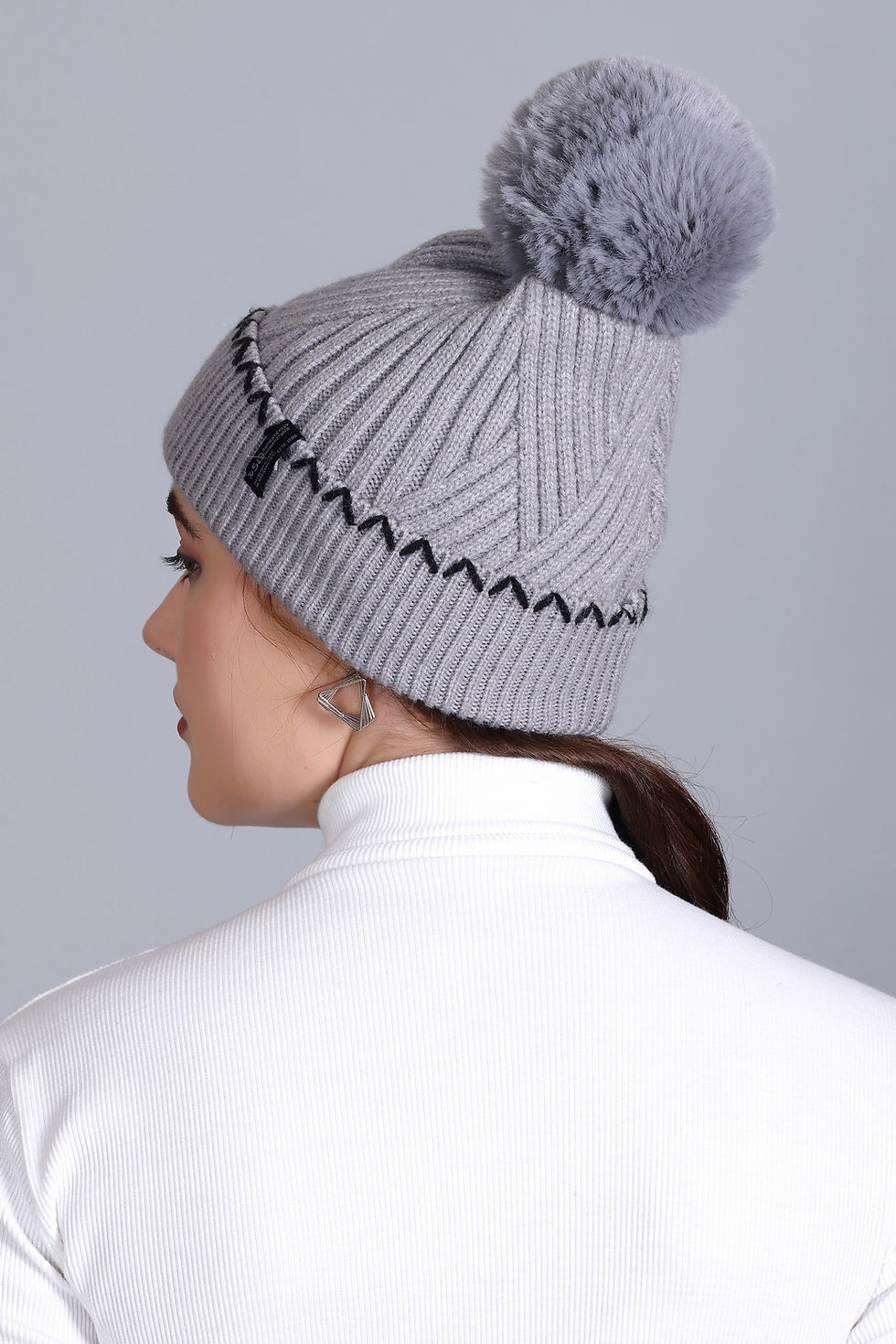 Thumbnail: 513 Women's Pom-Pom Beanie Cap