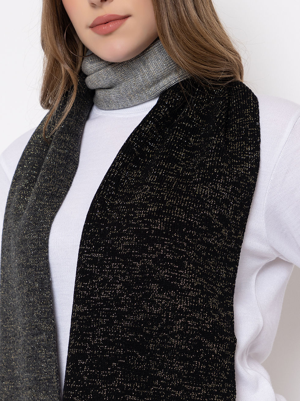 Thumbnail: 513 Women's Multi Lurex Muffler