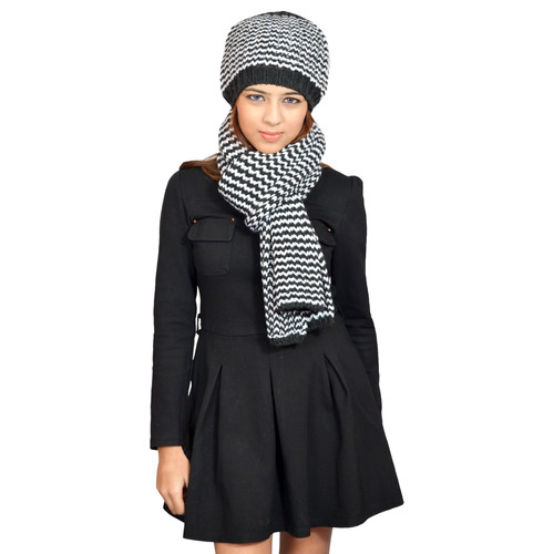 513's Knitted Stripped Pattern Muffler-cap Set for Women | Jolly 513