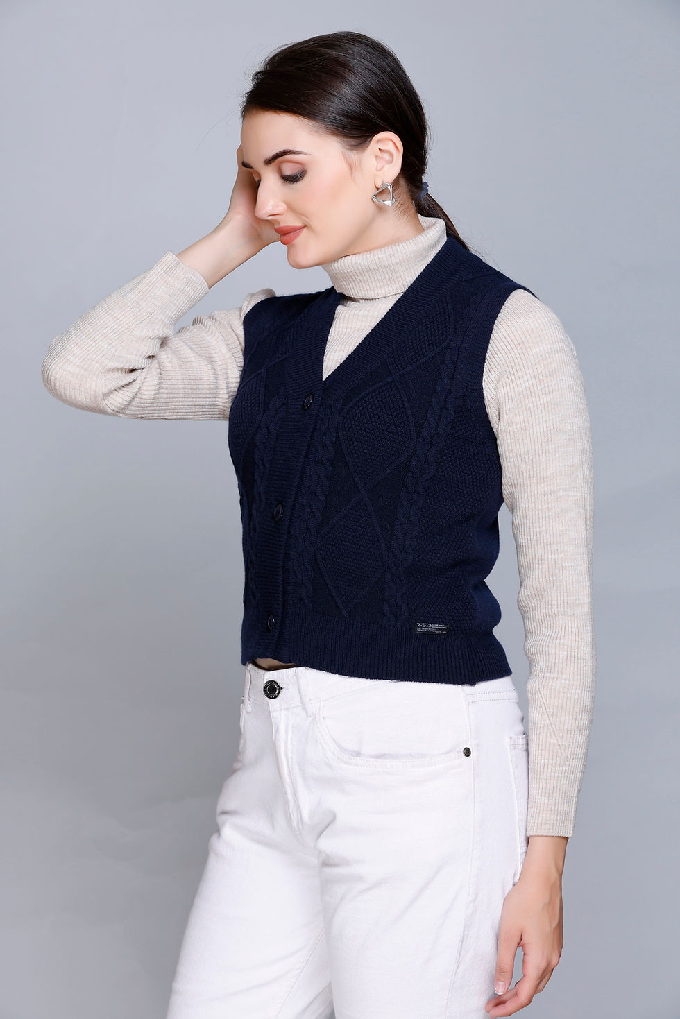 Thumbnail: 513 Women Knit Cardigan