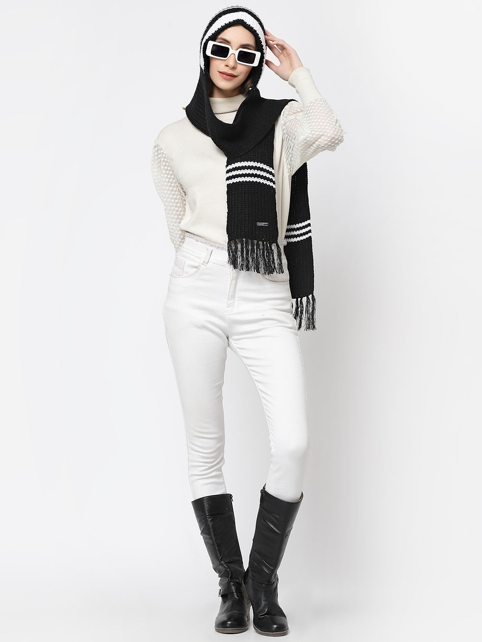 Thumbnail: 513's Knitted Headscarf with fringes for Women