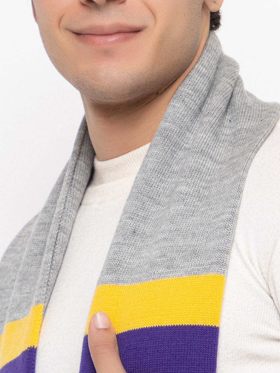 Thumbnail: Men's Knitted Muffler
