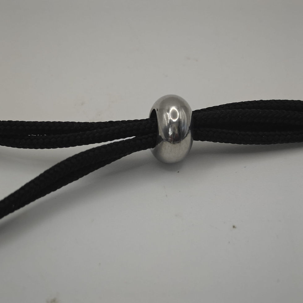 Miniature : Bracelet réglable nacre de Tahiti sur cordon noir _ Vue Zoom de la perle de réglage