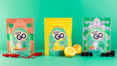 Fotografía de bodegón de la gama de productos Kombucha to go para la marca Kom Go de Anna Viñas.