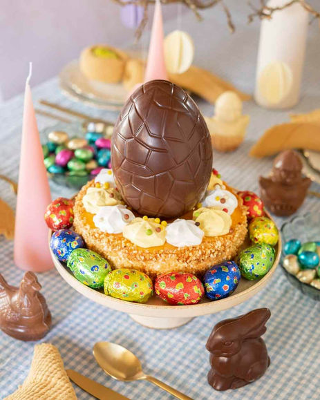 Fotografía de producto para la campaña de Pascua  en redes sociales de la marca Simón Coll Xocolaters, realizada por Anna Viñas.